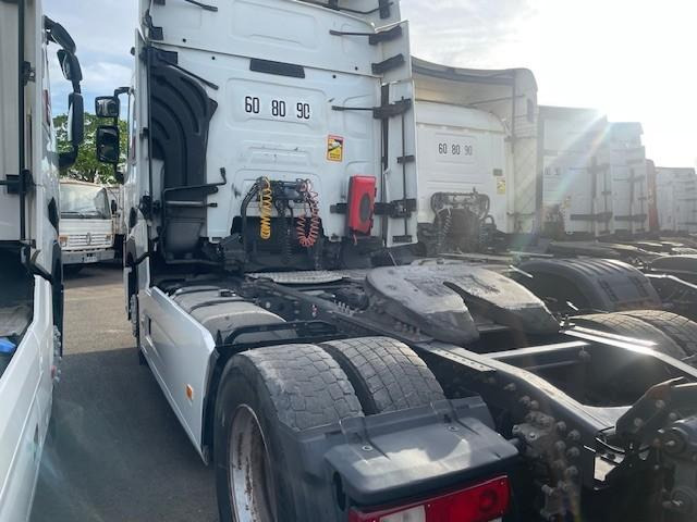 Tractor unit Renault Gamme T 460