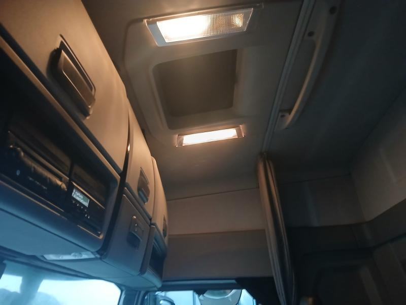 Tractor unit Renault Gamme T 460