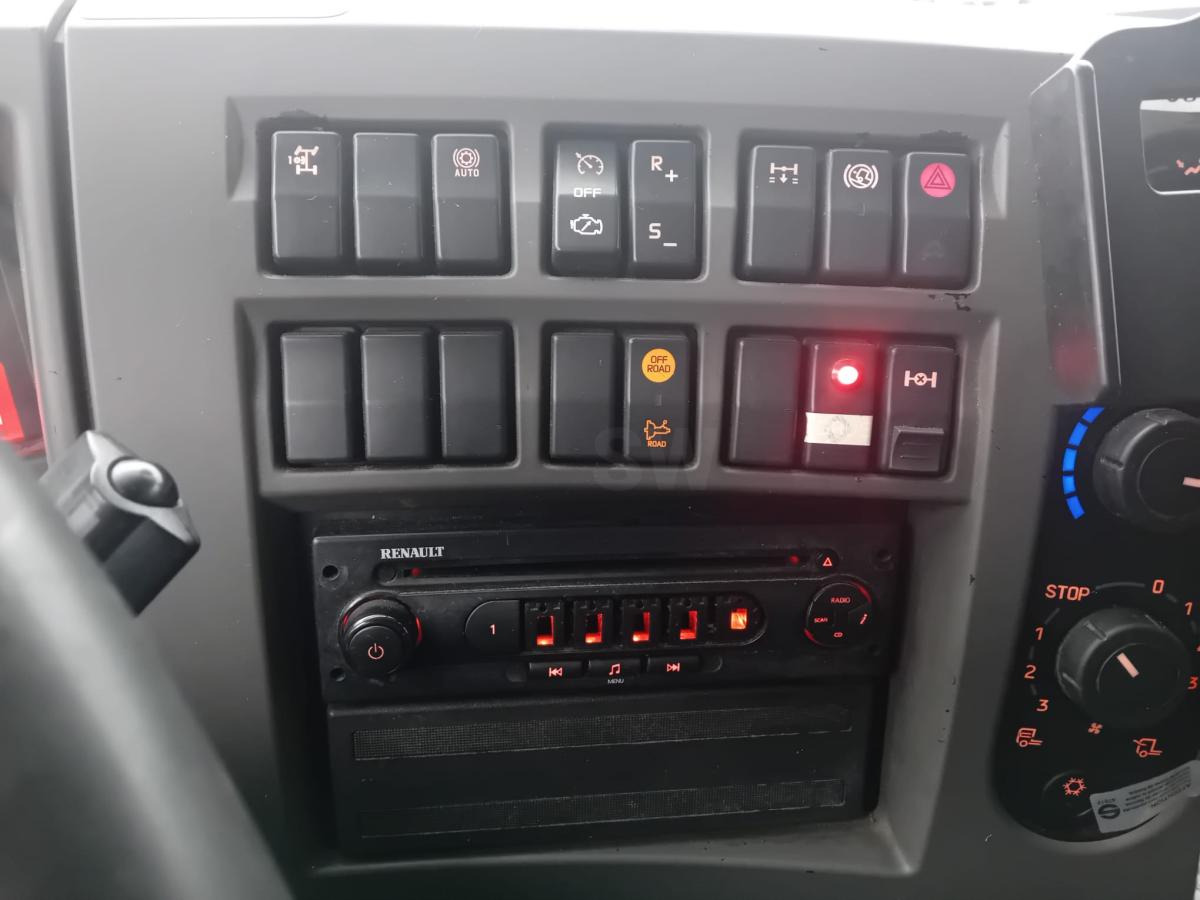 Tractor unit Renault Premium