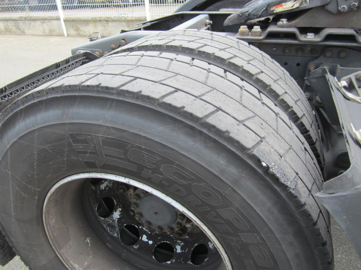 Tractor unit Renault Premium