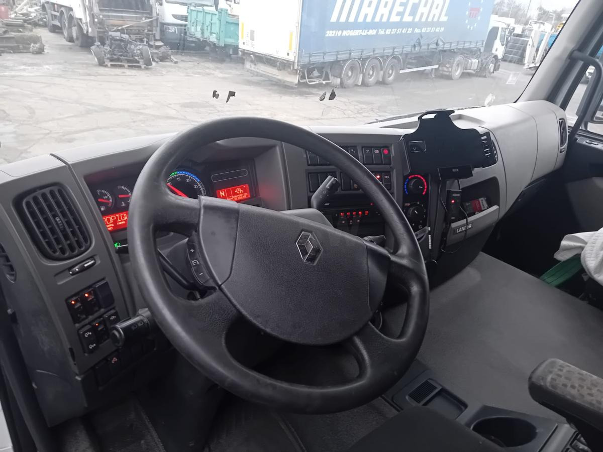 Tractor unit Renault Premium