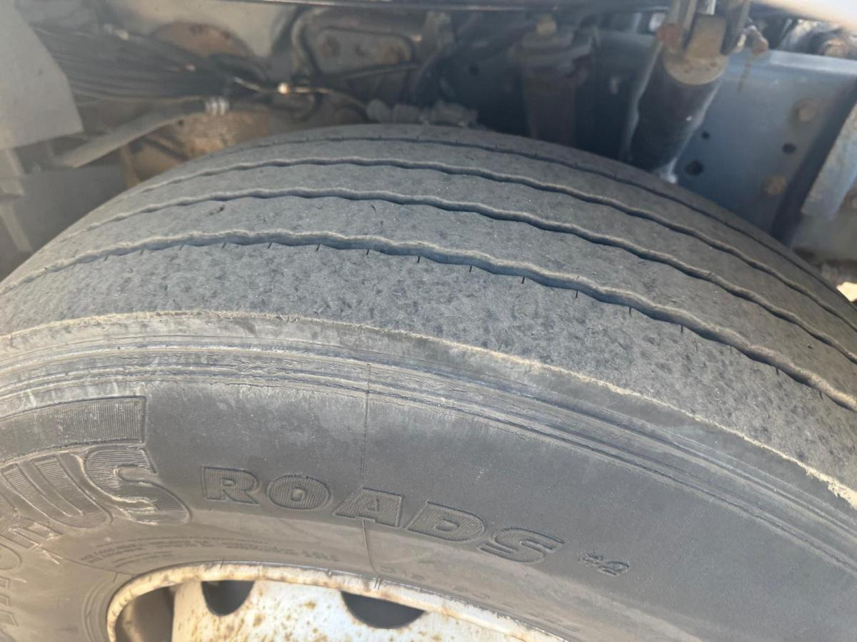 Tractor unit Renault Premium 370 DCI