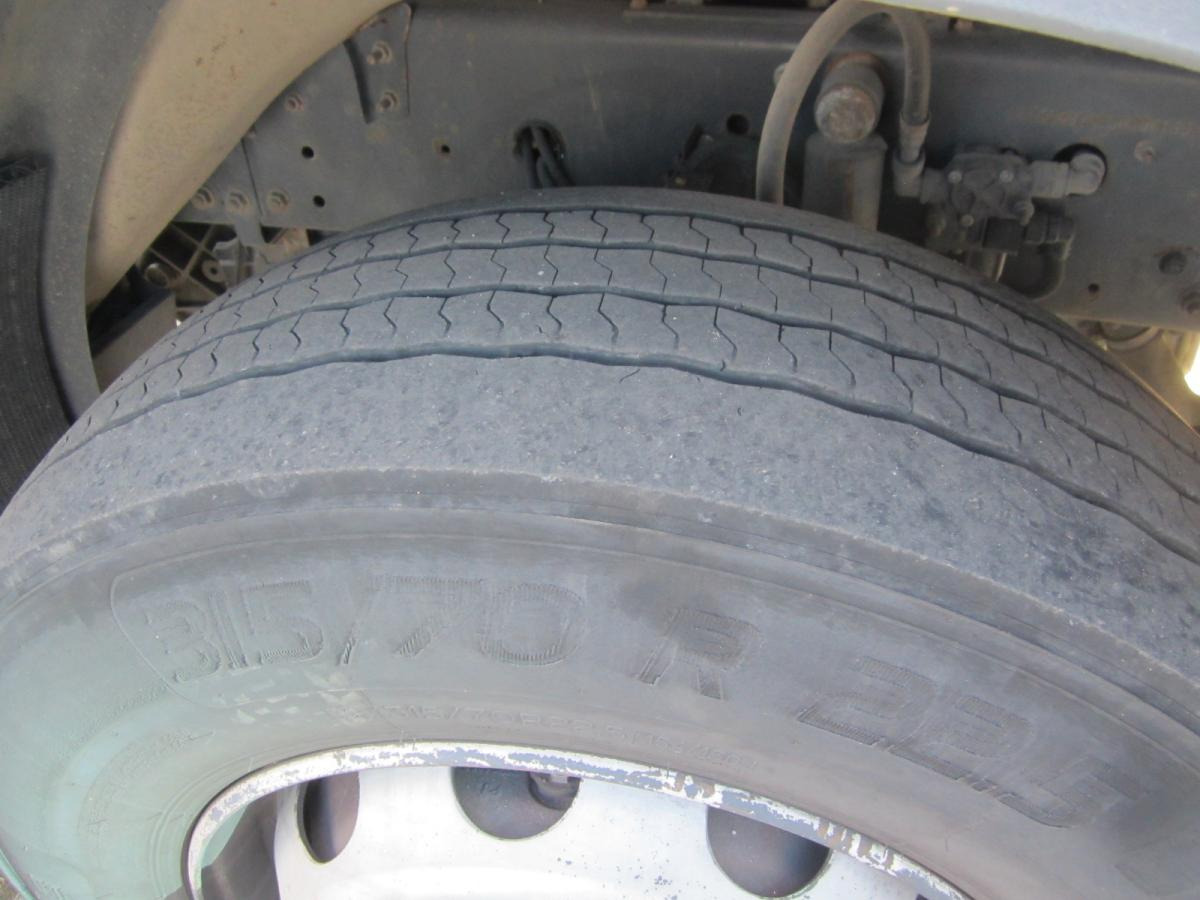 Tractor unit Renault Premium 410 DXI