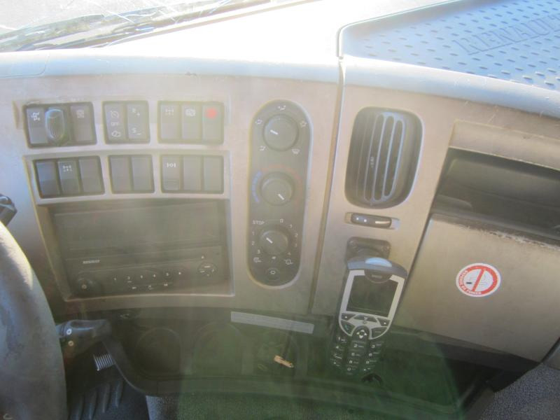 Tractor unit Renault Premium 450 DXI