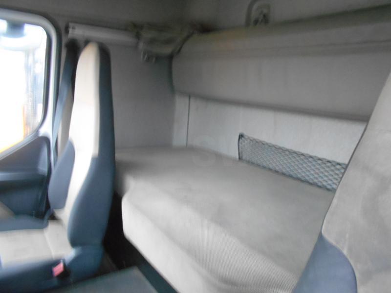 Tractor unit Renault Premium Lander 450