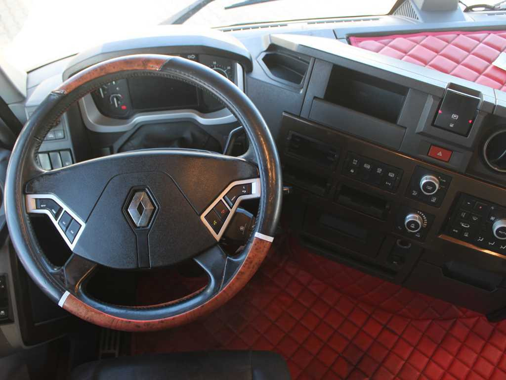 Tractor unit Renault T 520, EURO 6, LOWDECK, TIRES 80%