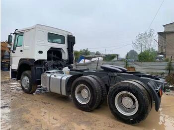 SINOTRUK Howo tractor unit - tractor unit