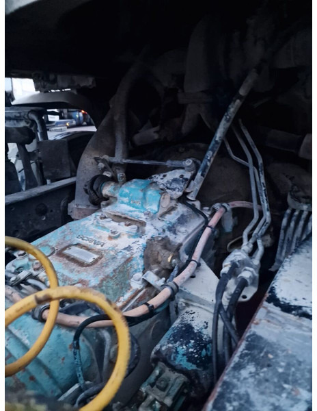 Tractor unit Scania 143M