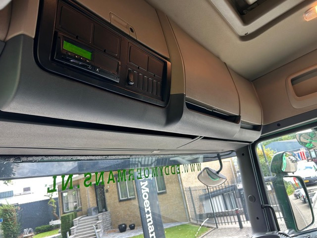 Tractor unit Scania G410 Highline