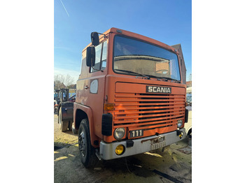Tractor unit SCANIA 111