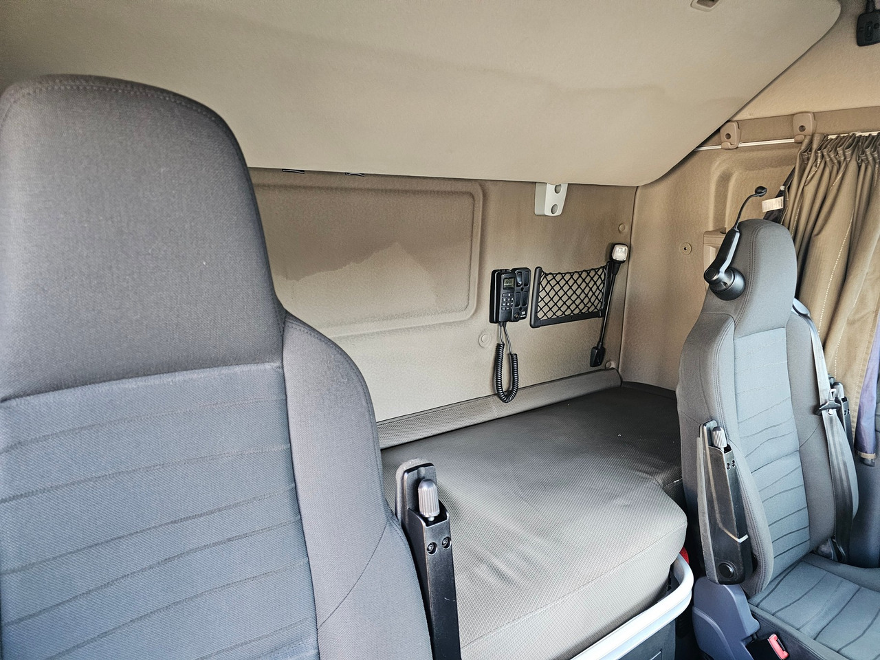 Tractor unit Scania R410 Highline SCR Only