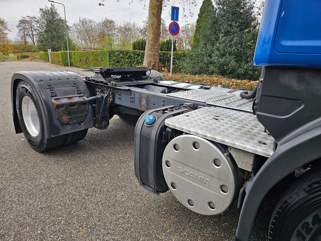 Tractor unit Scania R420 Highline