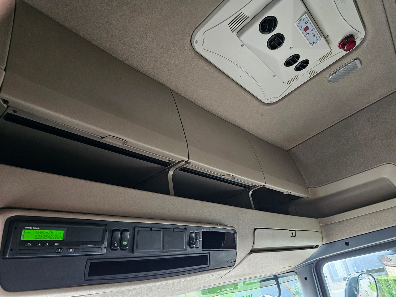 Tractor unit Scania R440 Topline