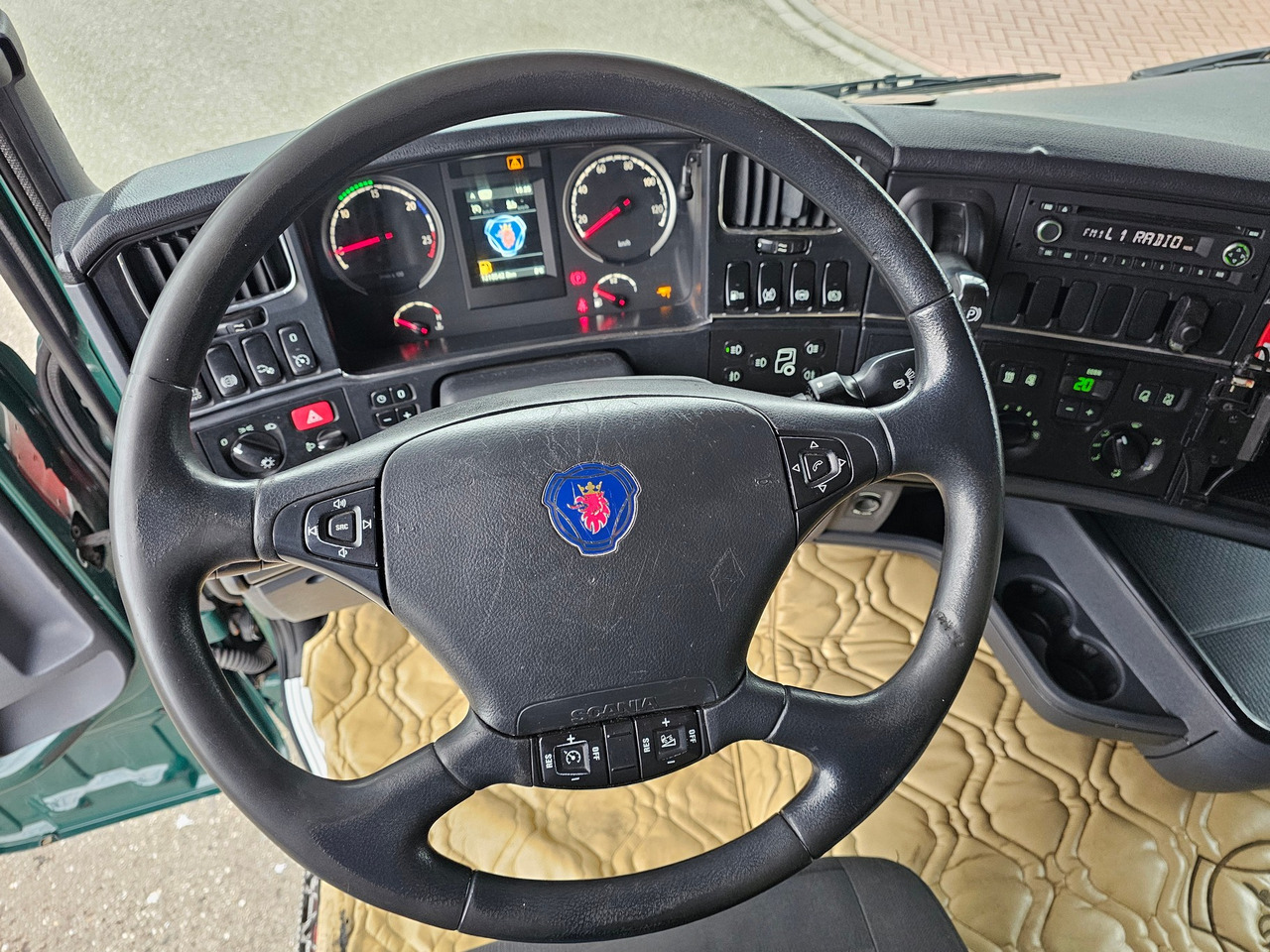 Tractor unit Scania R440 Topline