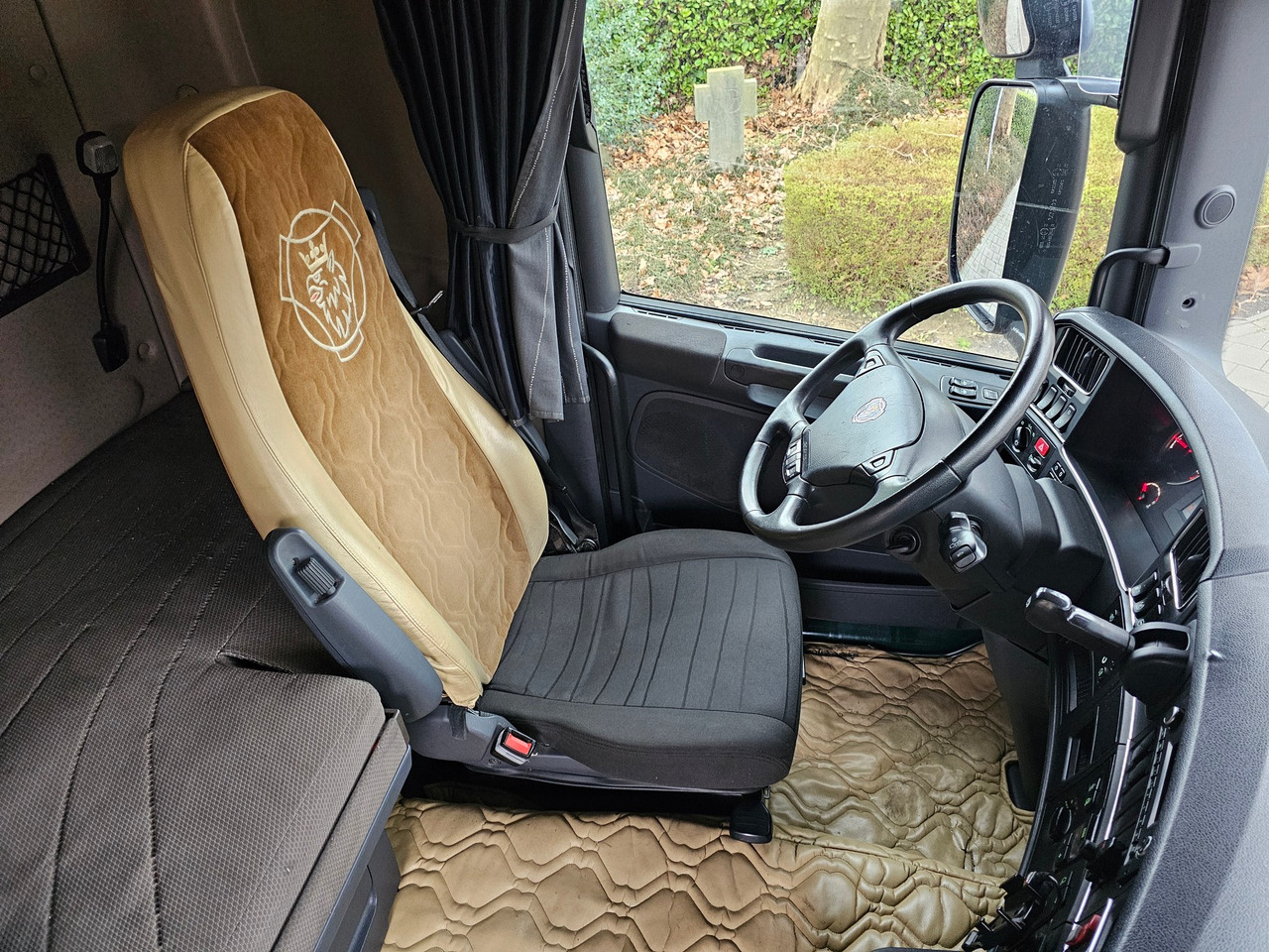 Tractor unit Scania R440 Topline