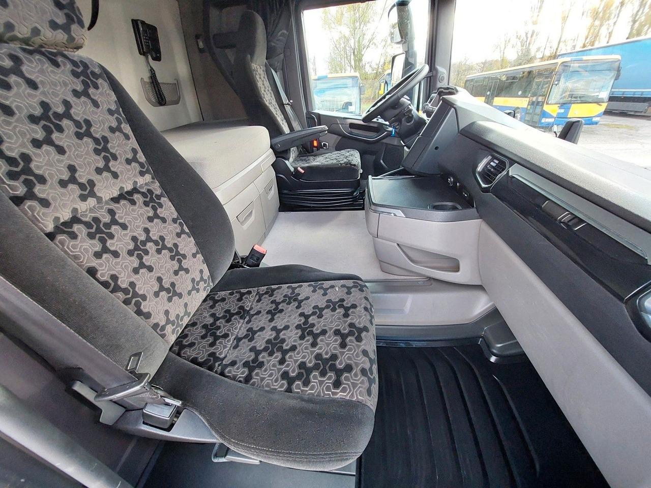 Tractor unit Scania R450 A4X2NB Luft/Luft Hydraulik