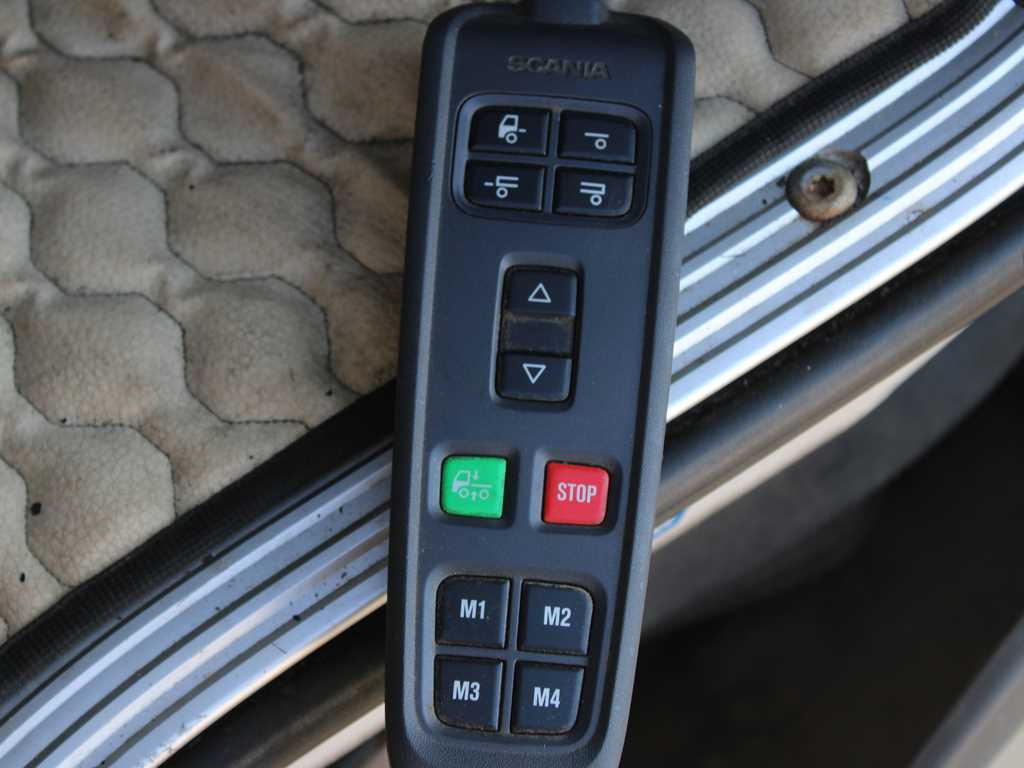 Tractor unit Scania R490, EURO 6, INDEPENDENT AIR CONDITIONING, RETARDER