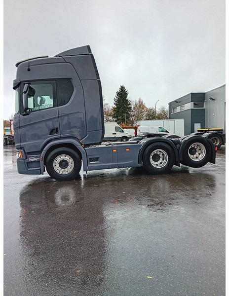 Tractor unit Scania R540