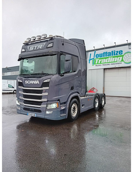 Tractor unit Scania R540