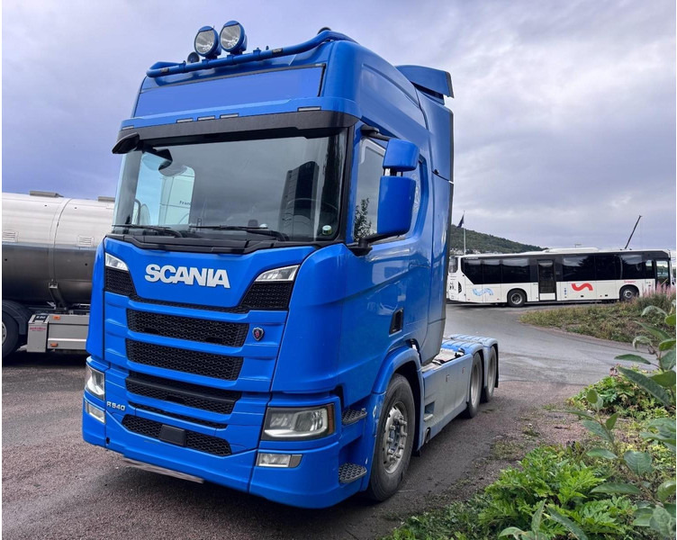 Tractor unit Scania R540 6x4 | TANDEM LIFT | RETARDER | FULL AIR