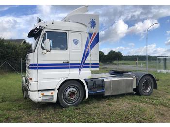 Tractor unit Scania R 143: picture 1