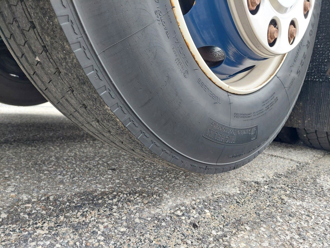 Tractor unit Scania R 440 LA6X2/4MNA