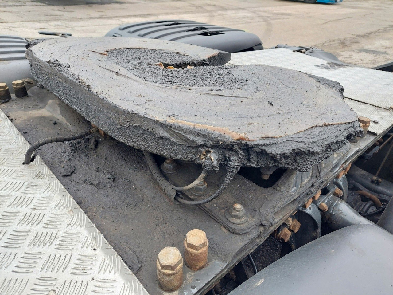 Tractor unit Scania R 440 LA6X2/4MNA