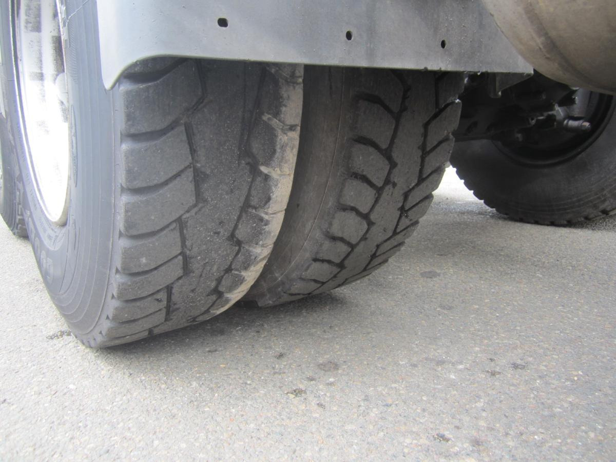 Tractor unit Scania R 480