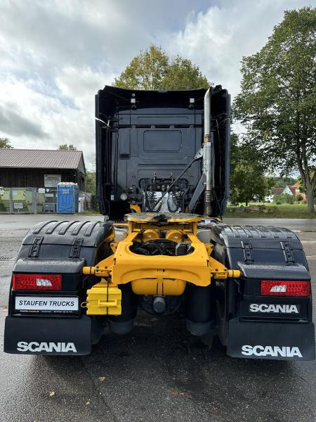 Tractor unit Scania R 520 4x2 Standard Kipphydr.Retarder deuts.LKW V8