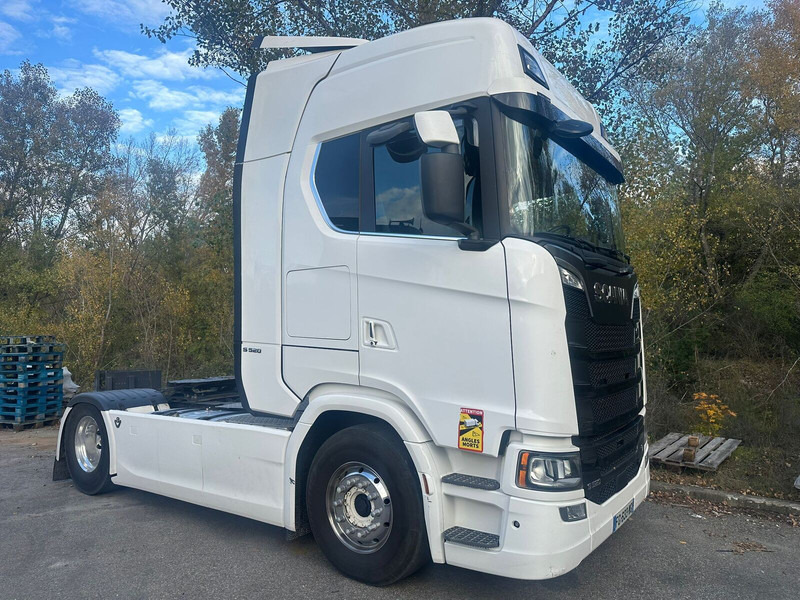 Tractor unit Scania S520