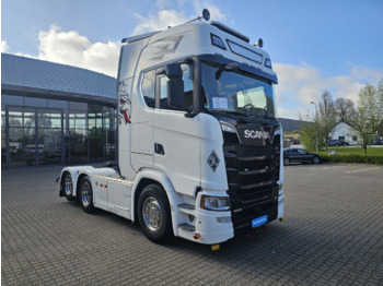 Tractor unit SCANIA S 580