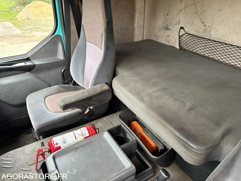 Tractor unit TRACTEUR RENAULT 420 DCI