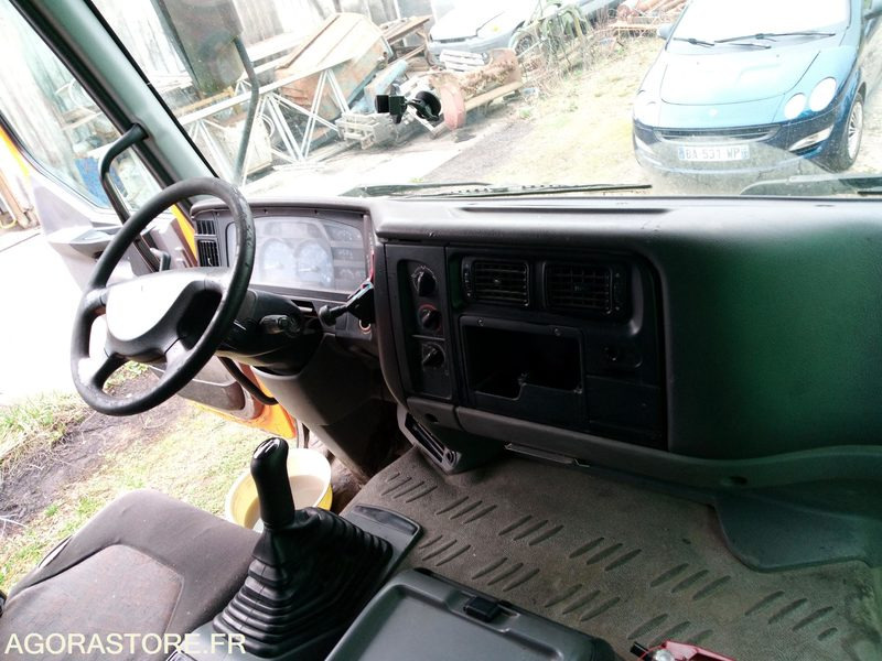 Tractor unit Tracteur Renault 420 DCI