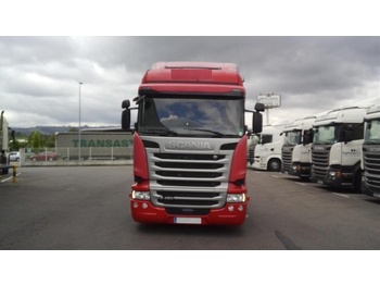Tractor unit UVES04220036: picture 1
