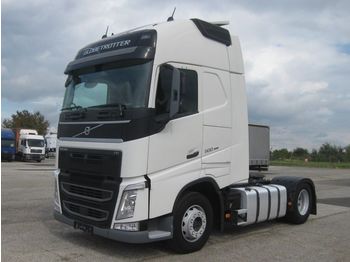 Tractor unit VOLVO FH 13 Globetrotter XL 500 4x2: picture 1