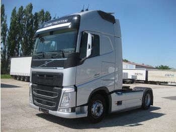 Tractor unit VOLVO FH 13 Globetrotter XL 540 4x2