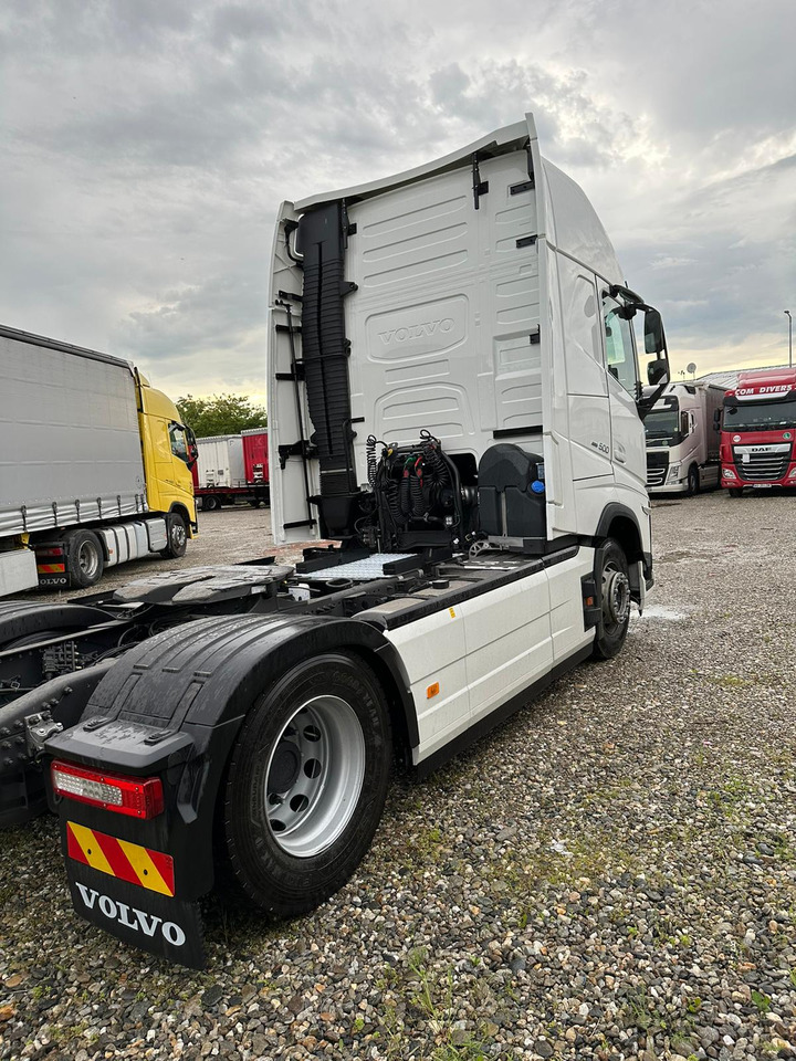 VOLVO FH4 GLOBETROTTER 4X2 TRACTEUR SOLO