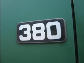 Tractor unit Volvo FH12 380: picture 3