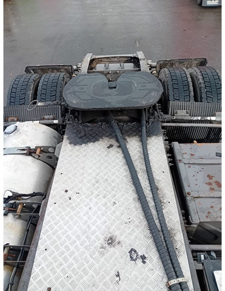 Tractor unit Volvo FH12 380