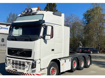 Volvo FH16, 660, 8x4  - Tractor unit: picture 1