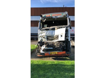 Tractor unit Volvo FH420  breaking for spares: picture 1