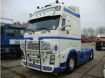 Tractor unit Volvo FH480: picture 1