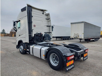 Tractor unit Volvo FH 13 Globetrotter XL 500 4x2: picture 3