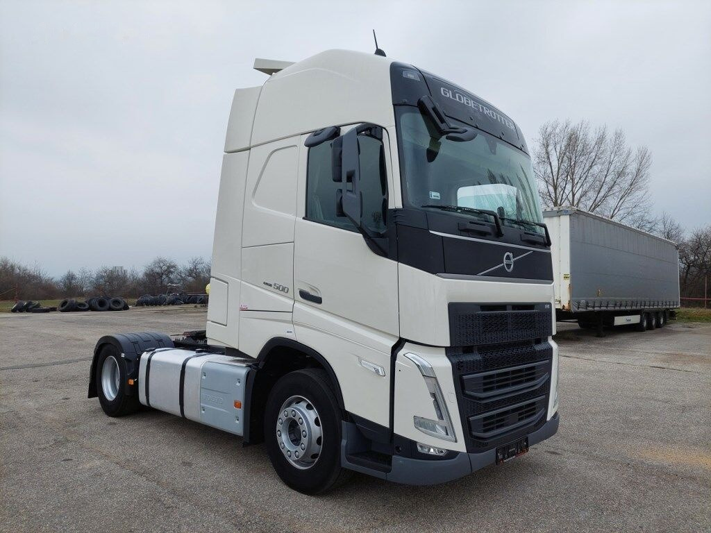 Tractor unit Volvo FH 13 Globetrotter XL 500 4x2