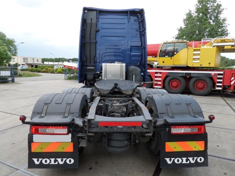 Tractor unit Volvo FH 16.650 6x2: picture 6
