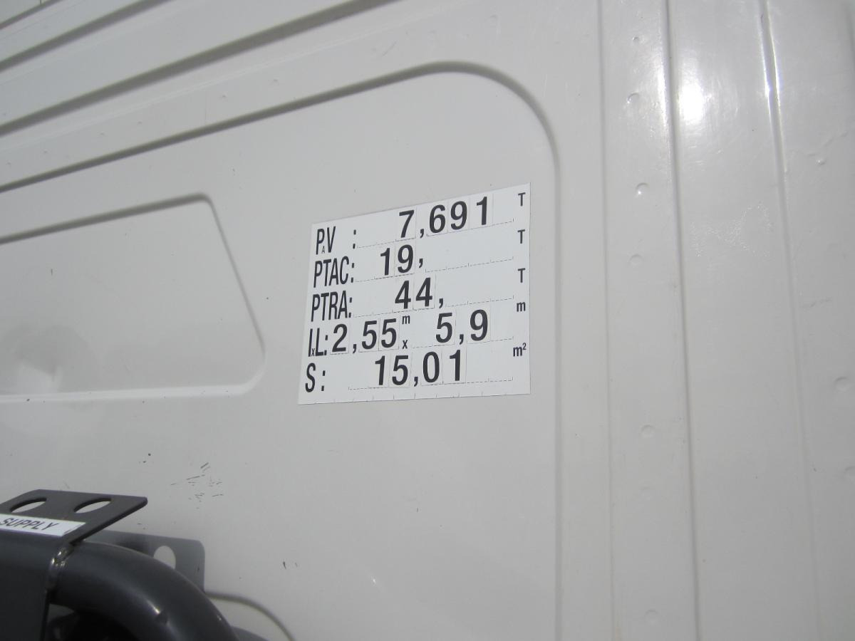 Tractor unit Volvo FH 440