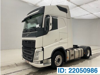 Tractor unit Volvo FH 460 Globetrotter