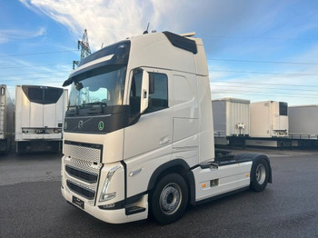 Tractor unit VOLVO FH 460