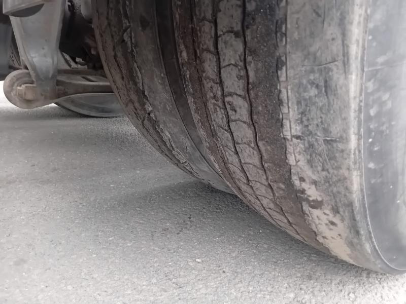 Tractor unit Volvo FH 480