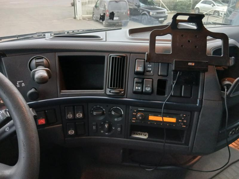 Tractor unit Volvo FH 500